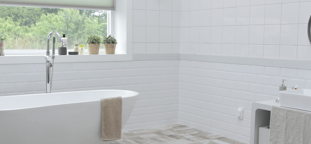 Imagen reforma de baño con bañera